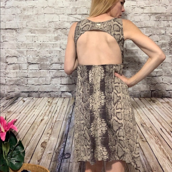 ‼️RVCA Snake Print High love Dress XS‼️ - Picture 4 of 8